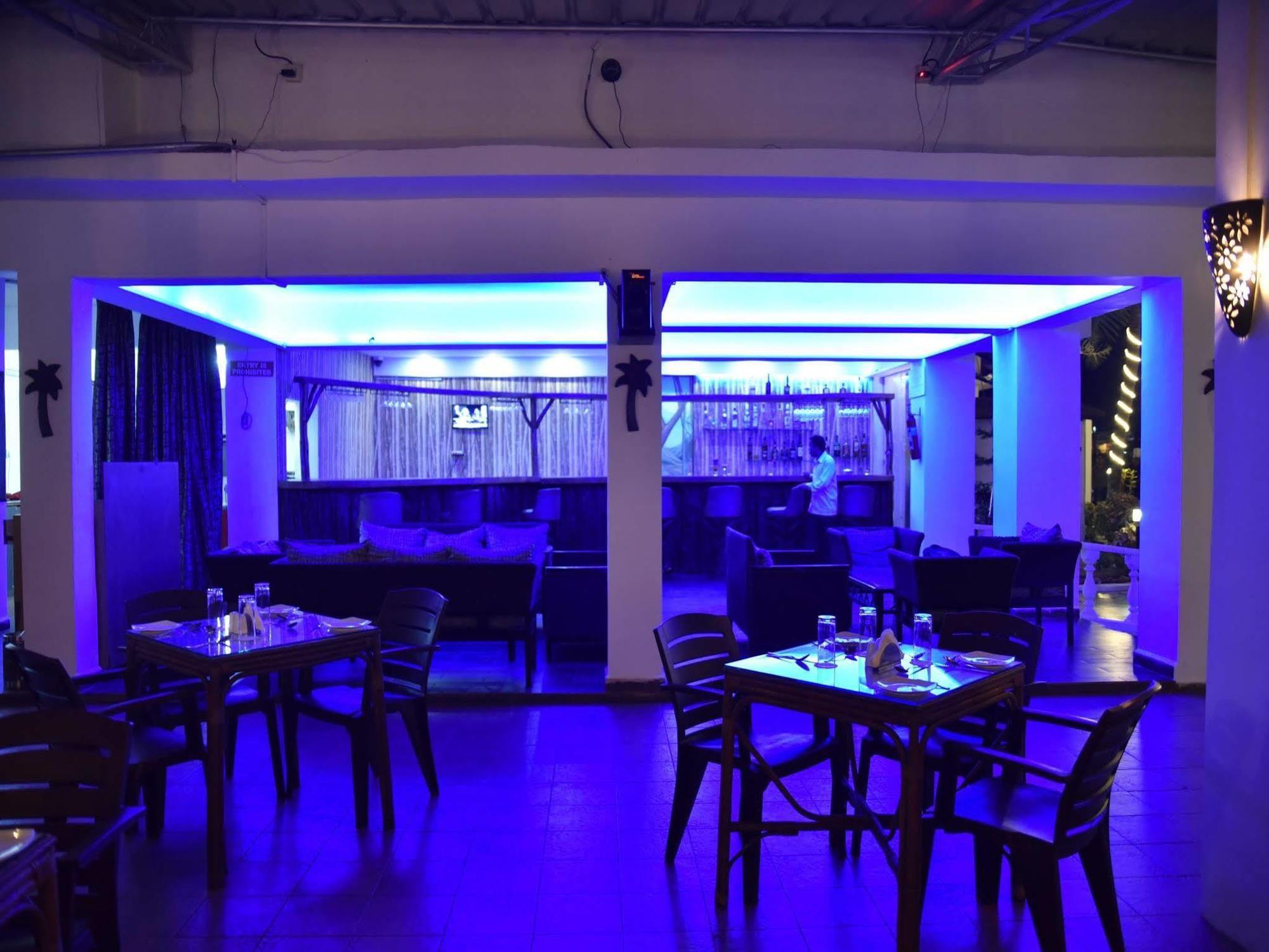 Hotel Lucky Star Kolva Kültér fotó