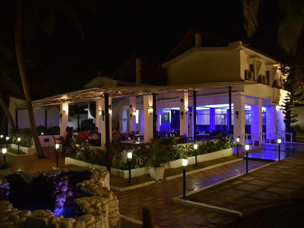 Hotel Lucky Star Kolva Kültér fotó
