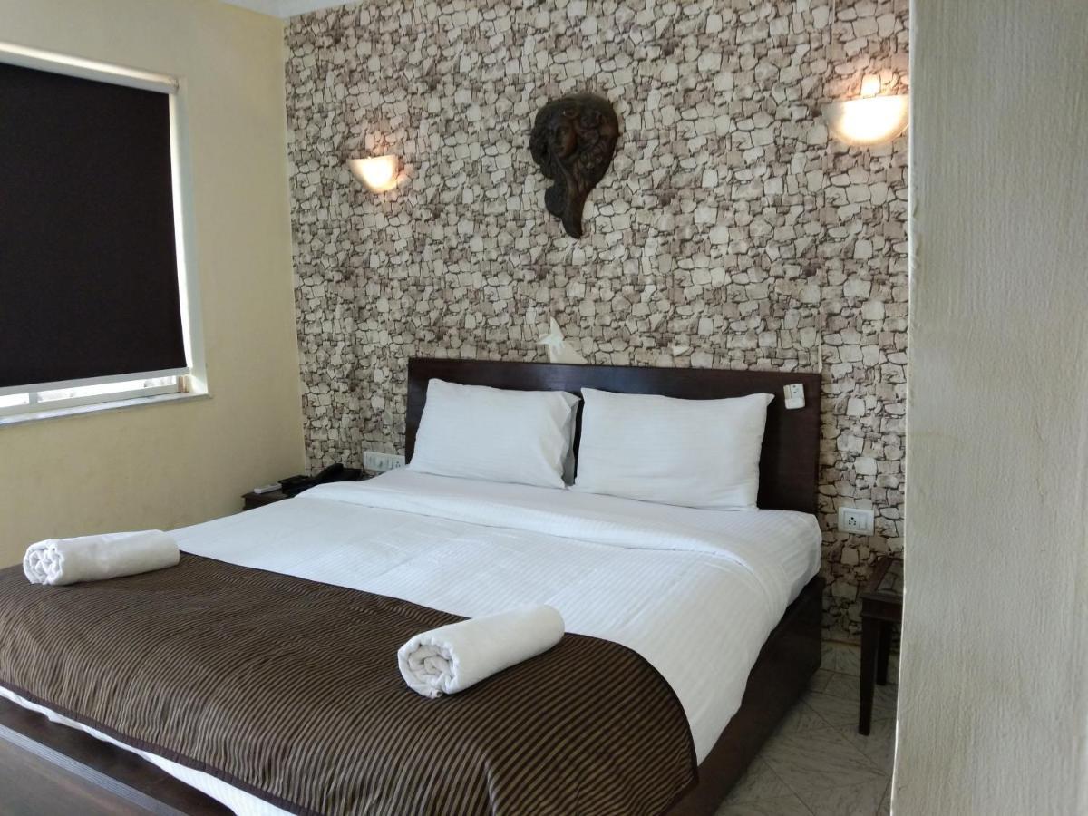 Hotel Lucky Star Kolva Kültér fotó