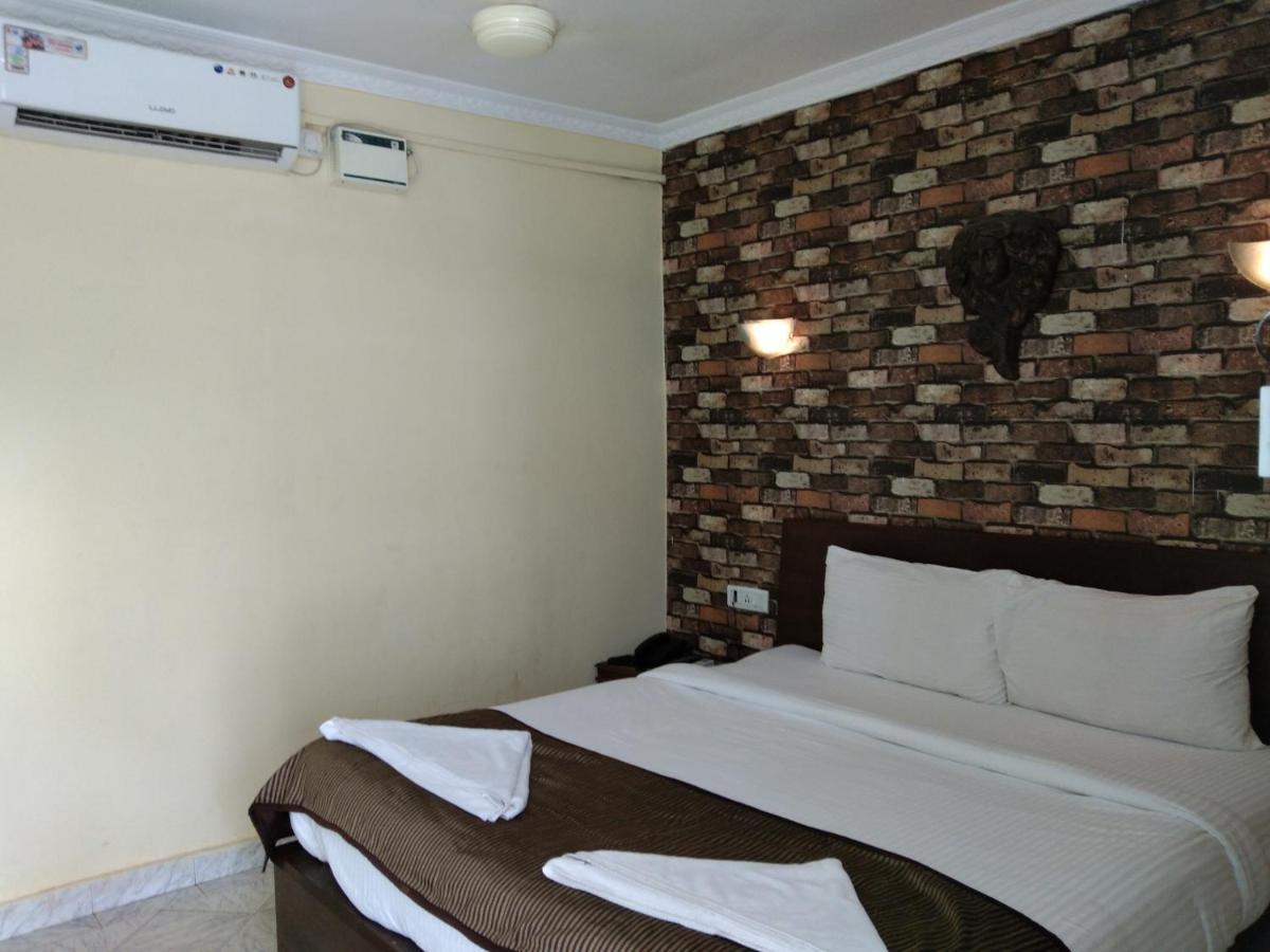 Hotel Lucky Star Kolva Kültér fotó