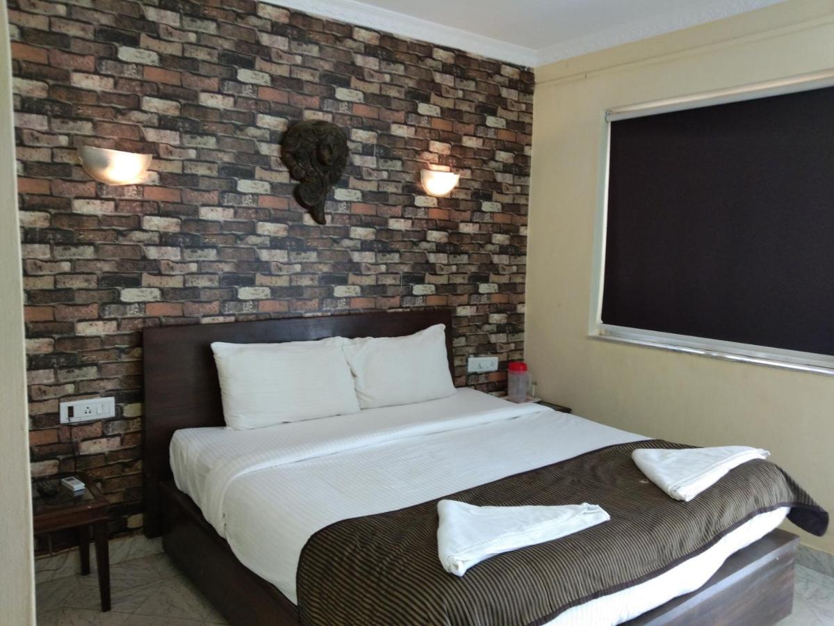 Hotel Lucky Star Kolva Kültér fotó